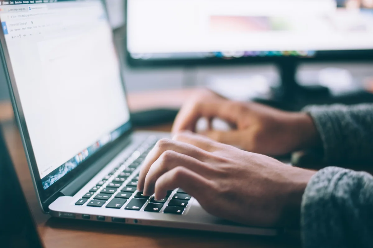 Online scheduling system
